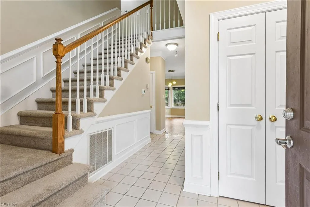 100 Crosspointe CT, YORKTOWN VA 23693 thumb 9