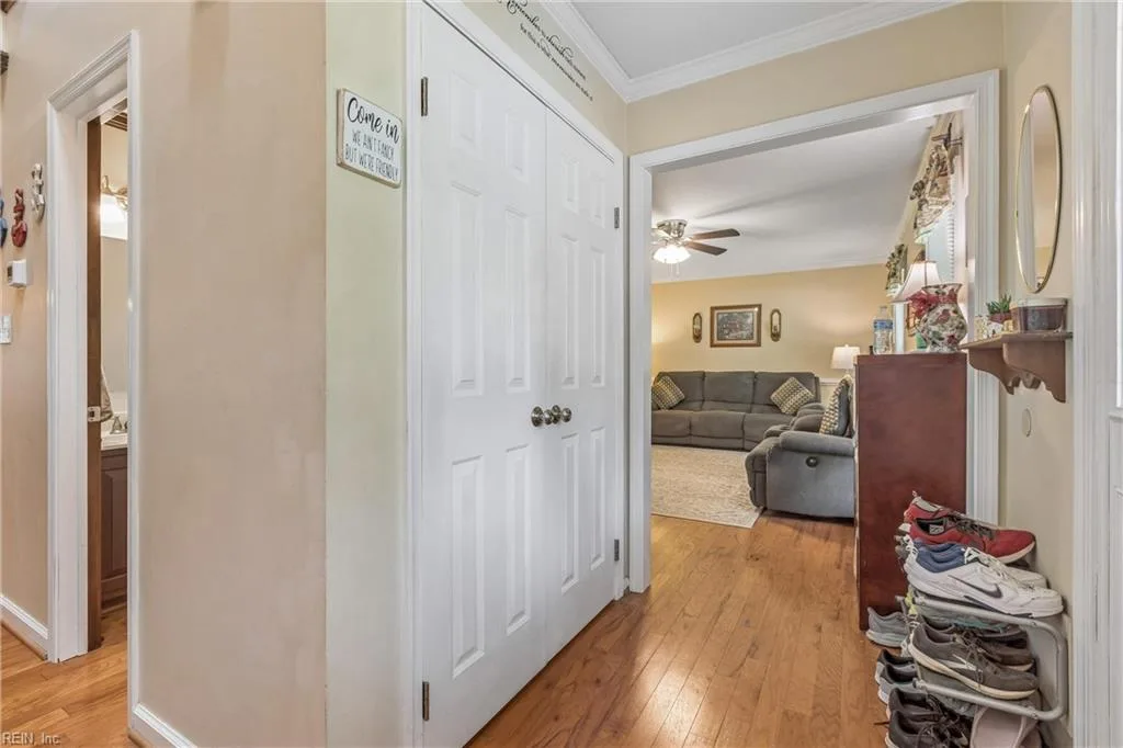 102 Edgewood CT, YORKTOWN VA 23692 thumb 7
