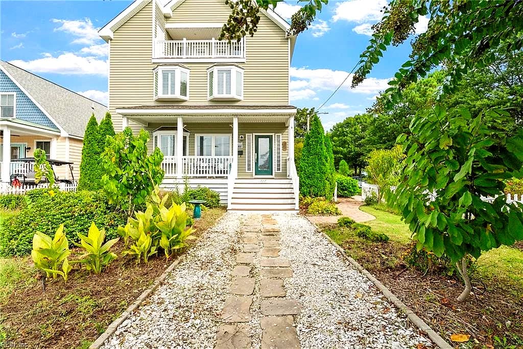 727 Tazewell AVE, CAPE CHARLES VA 23310 - Main photo