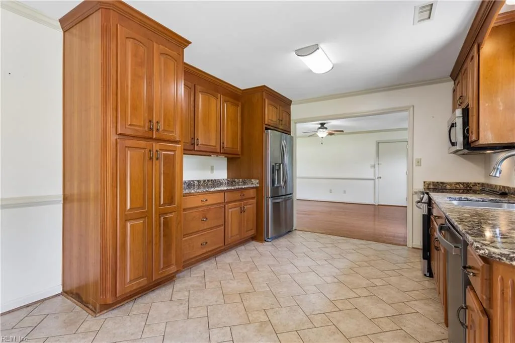 3 Deans CIR, NEWPORT NEWS VA 23606 thumb 12