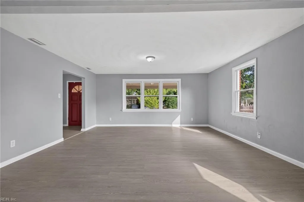 609 Crystal AVE, CHESAPEAKE VA 23324 thumb 11