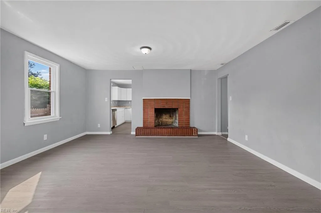 609 Crystal AVE, CHESAPEAKE VA 23324 thumb 9