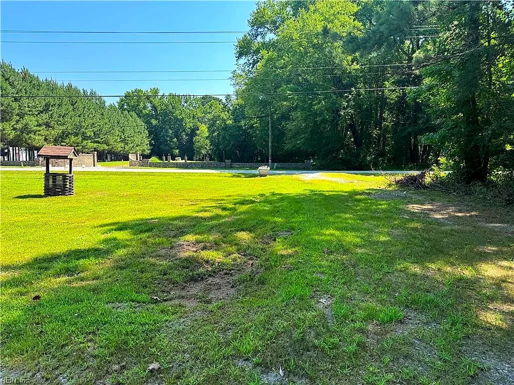 27542 Pretlow RD, FRANKLIN VA 23851 - Photo 3