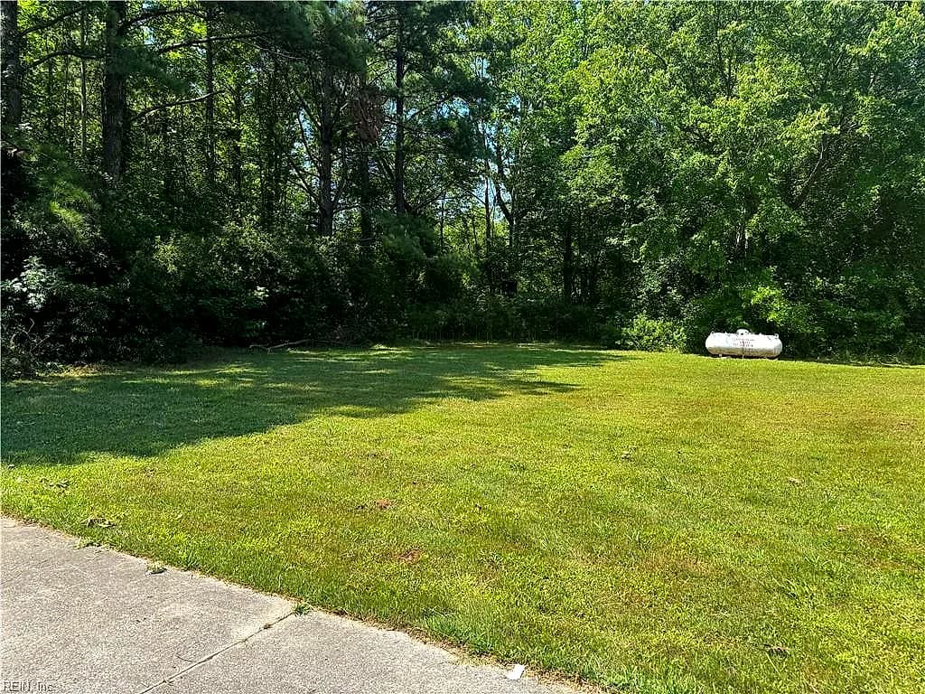 27542 Pretlow RD, FRANKLIN VA 23851 - Photo 5