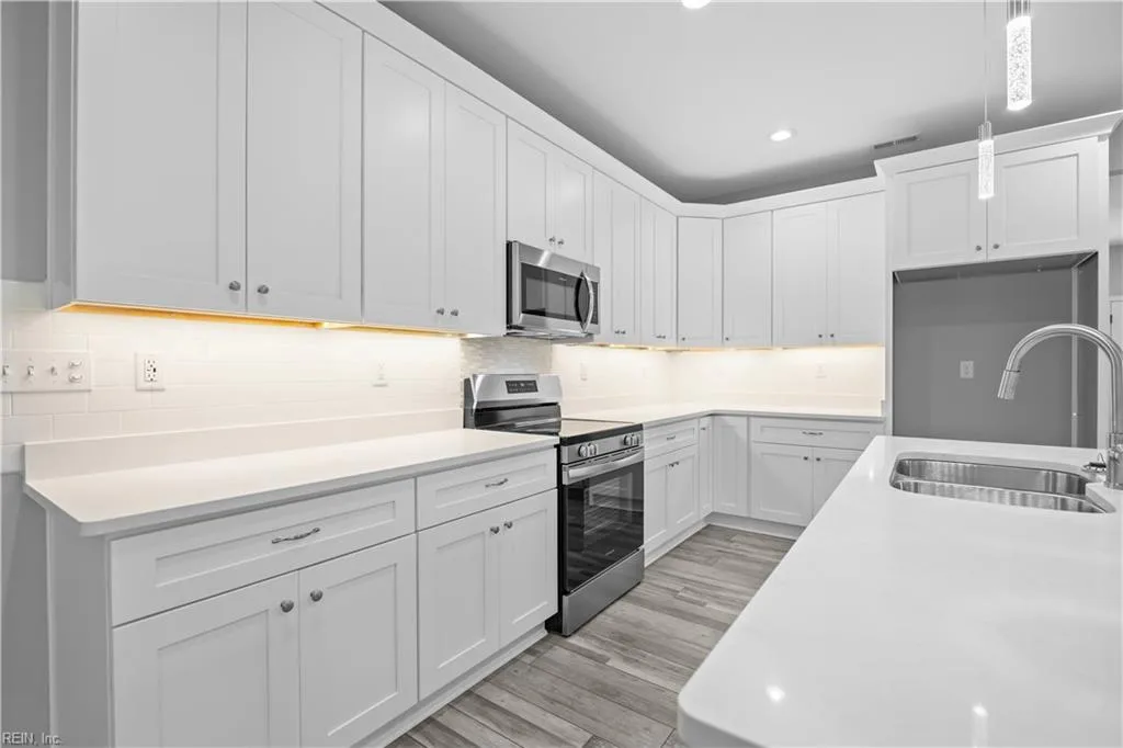 2116 Cedar RD, CHESAPEAKE VA 23323 thumb 8