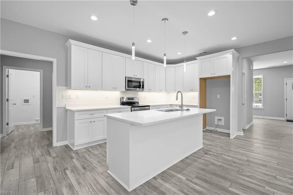 2116 Cedar RD, CHESAPEAKE VA 23323 thumb 9