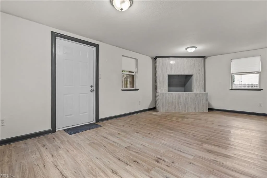 941 Dogwood TER, NORFOLK VA 23502 thumb 11