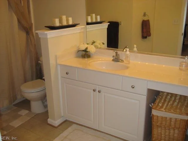 2409 Old Greenbrier RD, CHESAPEAKE VA 23325 thumb 11