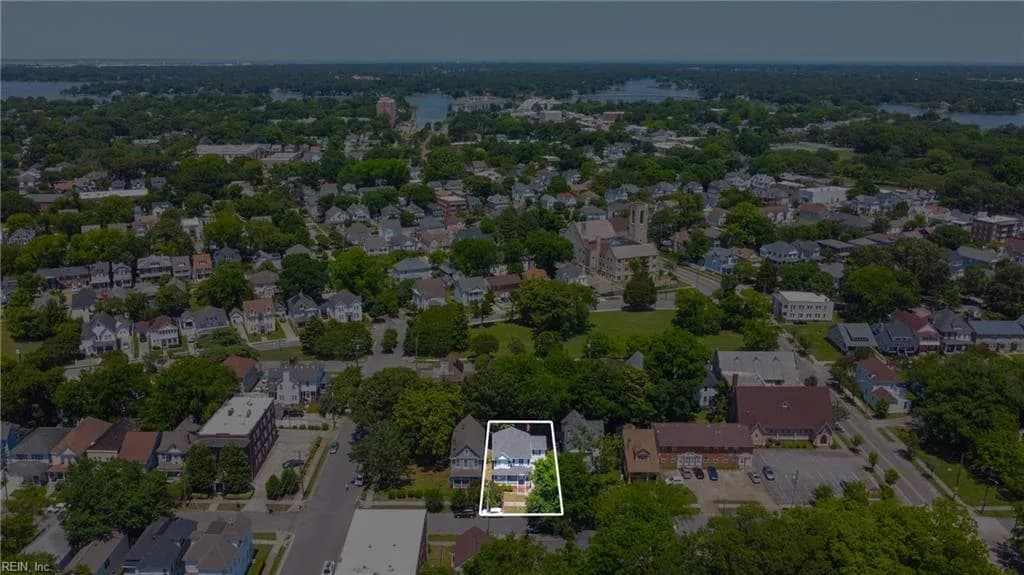 318 W 31st ST, NORFOLK VA 23508 - Photo 2