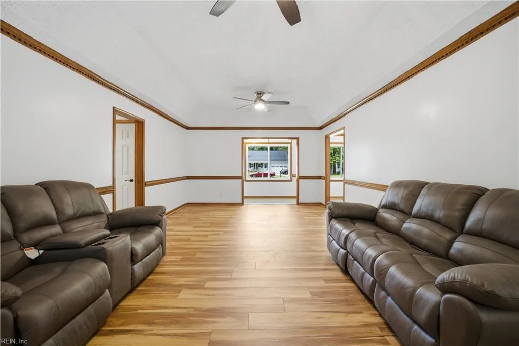 560 Denver AVE, CHESAPEAKE VA 23322 thumb 6