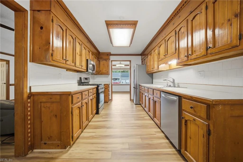 560 Denver AVE, CHESAPEAKE VA 23322 thumb 9