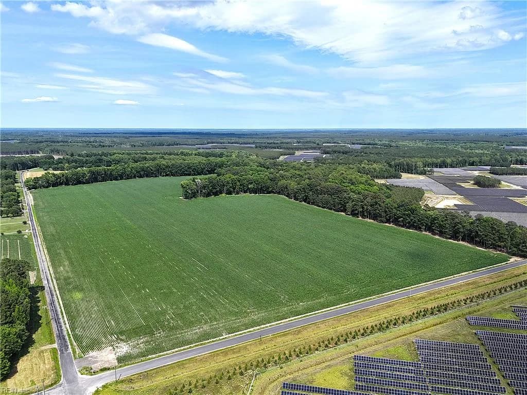 96AC White Marsh RD, ELBERON VA 23846 - Photo 2