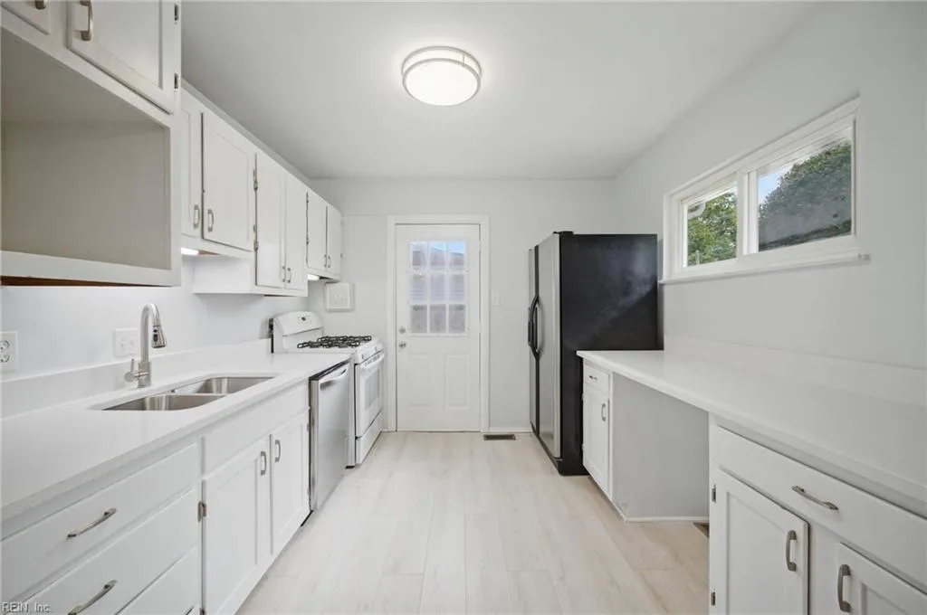 1323 Ormer RD, CHESAPEAKE VA 23325 thumb 9