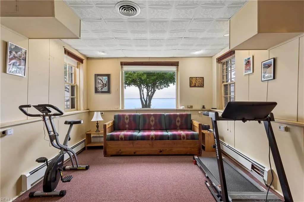 211 Hilton TER, NEWPORT NEWS VA 23601 thumb 8