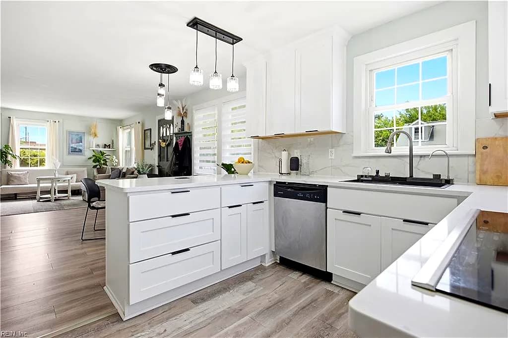 3818 Wayne CIR, NORFOLK VA 23513 thumb 9