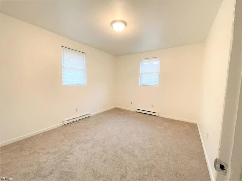 2018 Pond LN, CHESAPEAKE VA 23324 thumb 8