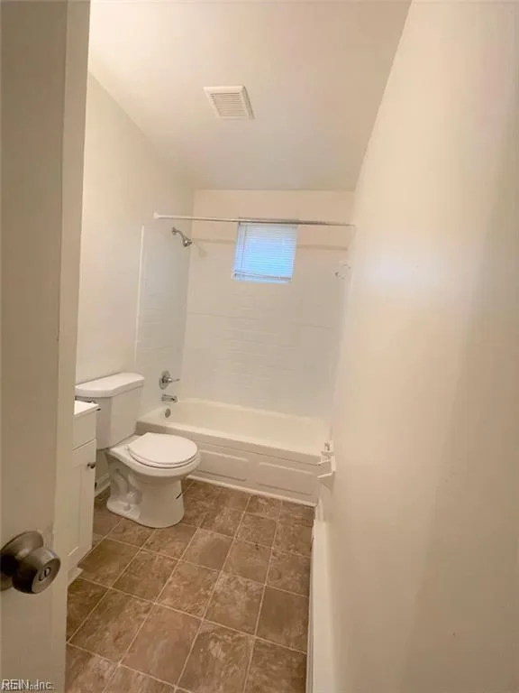 2018 Pond LN, CHESAPEAKE VA 23324 thumb 9