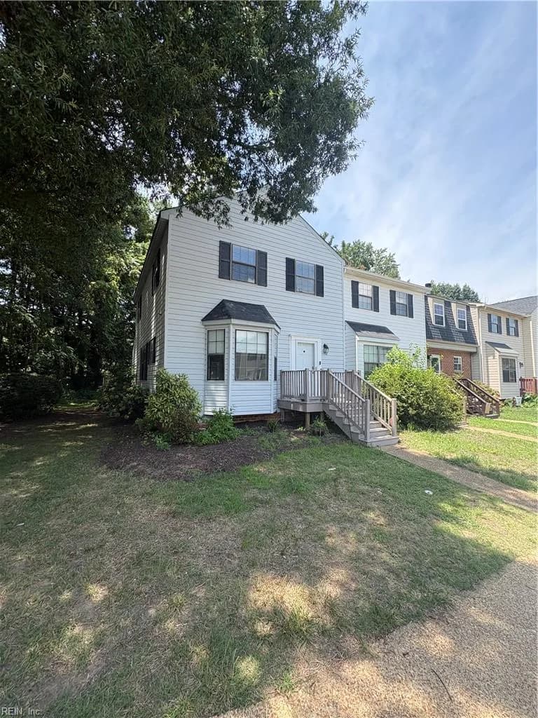 1758 Skiffes Creek CIR, WILLIAMSBURG VA 23185 - Photo 4