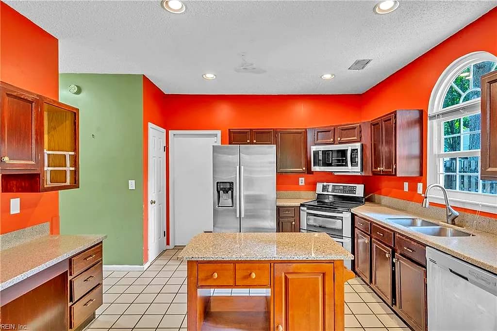 2267 Claymill DR, NEWPORT NEWS VA 23602 thumb 11