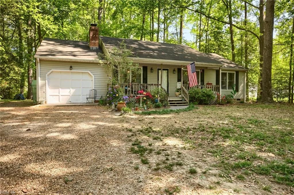 7015 Seawell AVE, GLOUCESTER VA 23061 - Main photo