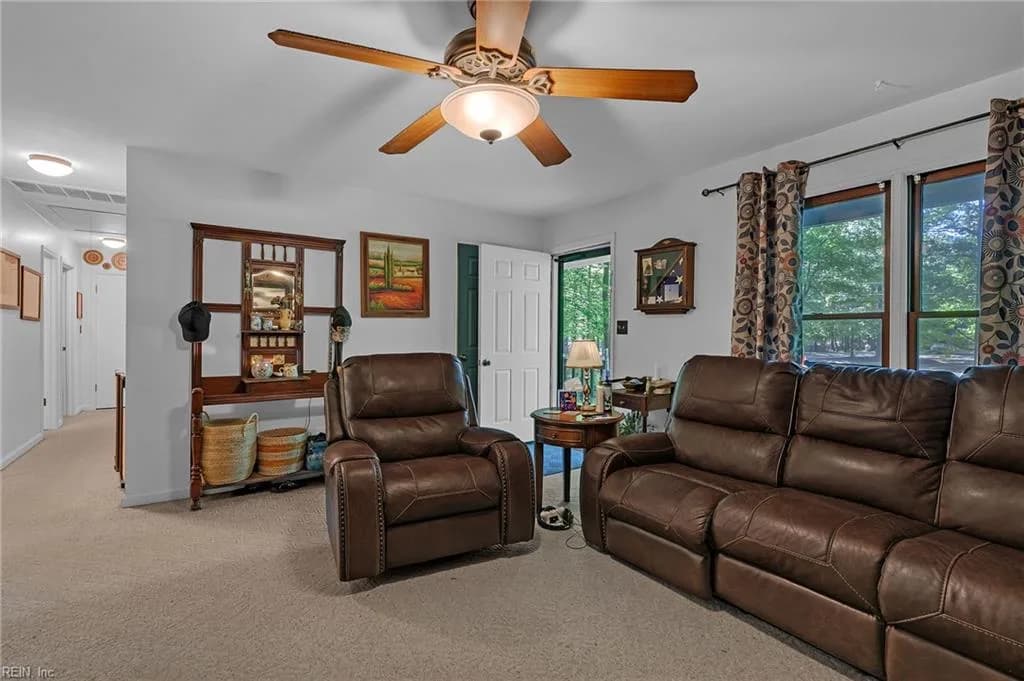 7015 Seawell AVE, GLOUCESTER VA 23061 thumb 9