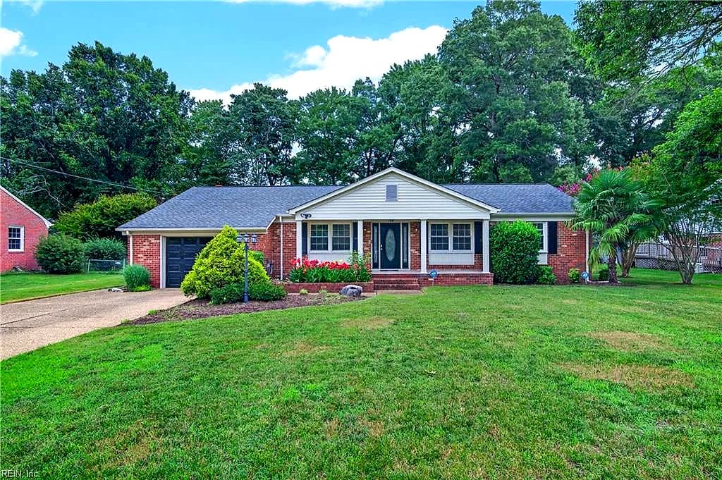 108 Grafton District RD, YORKTOWN VA 23692 - Main photo