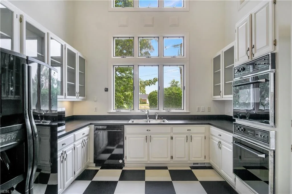 60 N Willard AVE, HAMPTON VA 23663 thumb 10