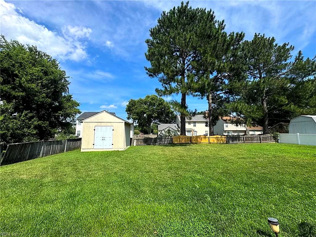 6202 Glenrose DR, SUFFOLK VA 23435 - Photo 4
