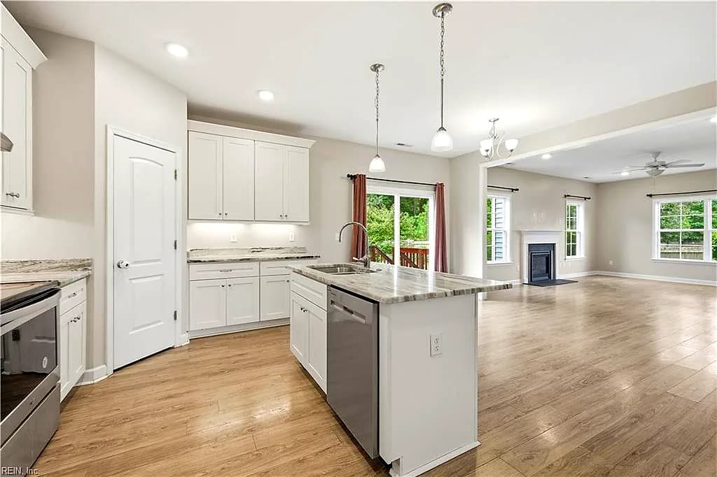 614 Cook RD, YORKTOWN VA 23690 thumb 9