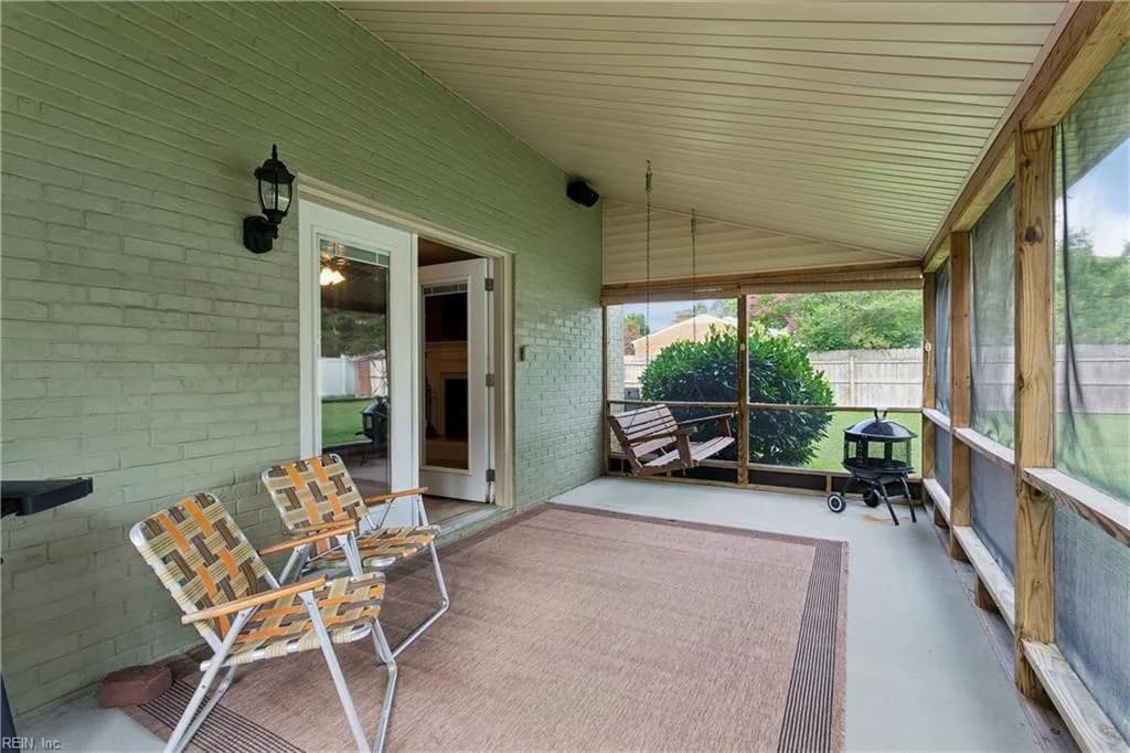 100 Cardinal LN, YORKTOWN VA 23693 thumb 6