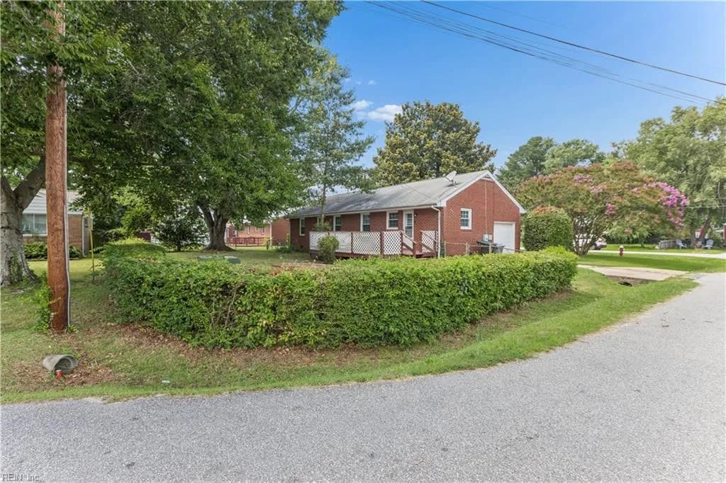 127 Westbrook DR, HAMPTON VA 23666 - Photo 3