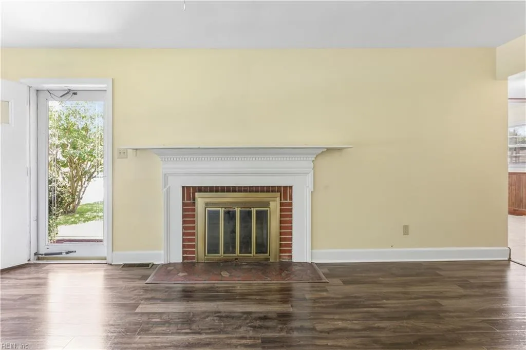 127 Westbrook DR, HAMPTON VA 23666 thumb 10