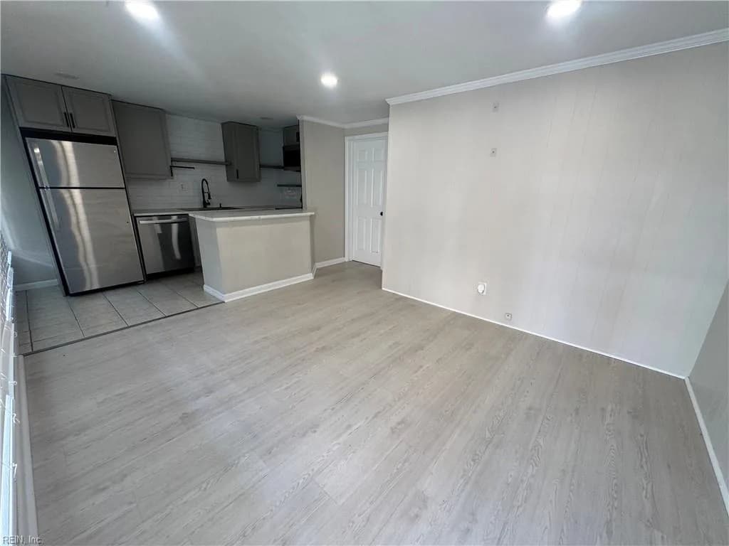 1957 E Ocean View AVE, NORFOLK VA 23503 thumb 6