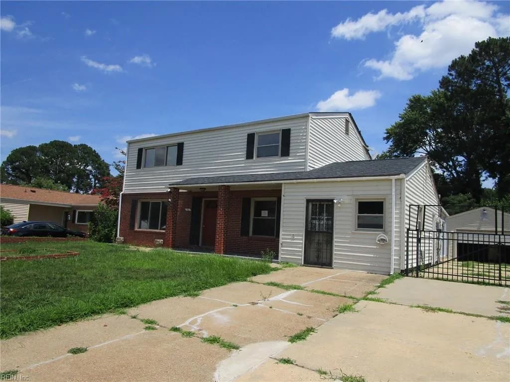 72 Banister DR, HAMPTON VA 23666 - Photo 3