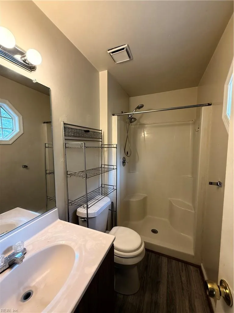 806 Henry ST, NORFOLK VA 23504 - Photo 5