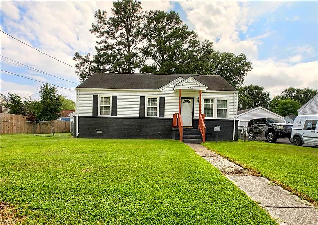 626 Sedgefield DR, NEWPORT NEWS VA 23605 - Main photo