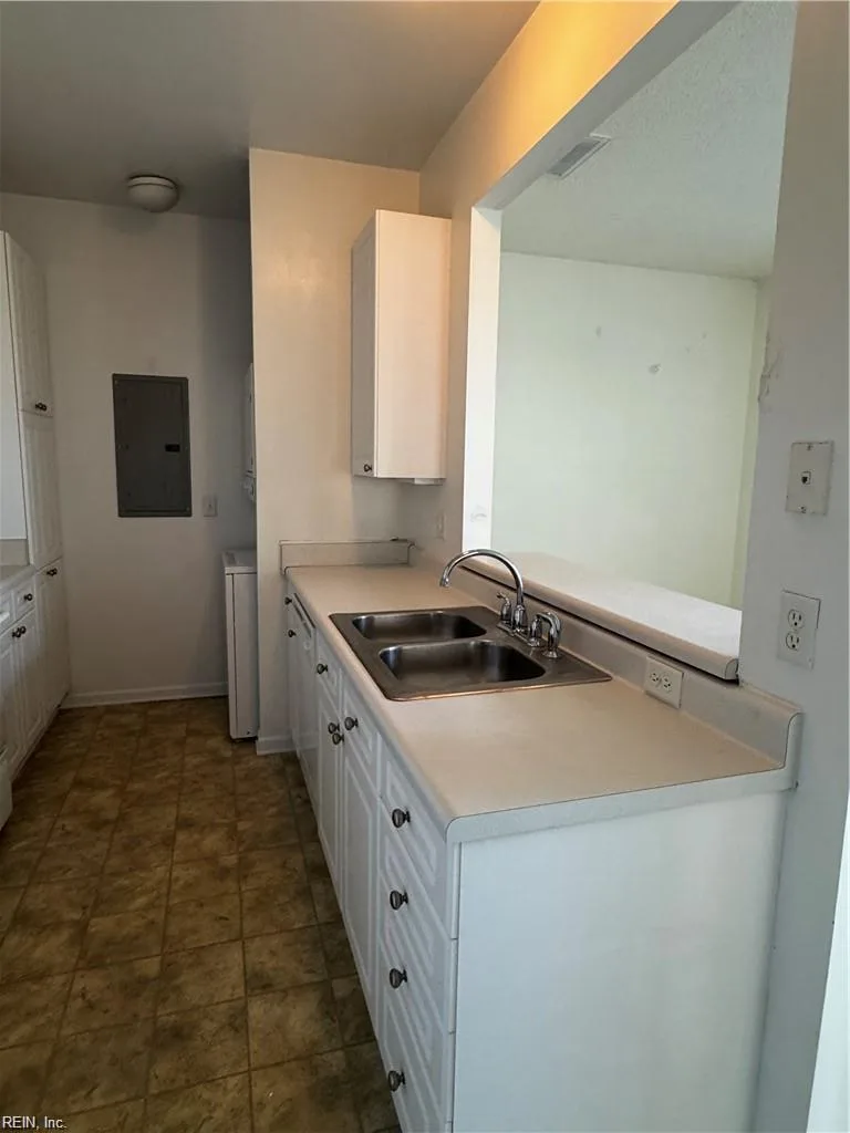 2037 Smallbrooke CT, VIRGINIABEACH VA 23454 thumb 7
