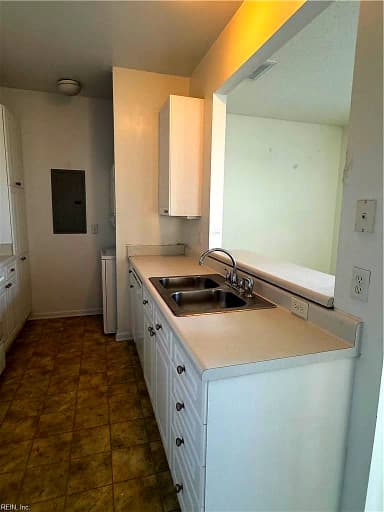 2037 Smallbrooke CT, VIRGINIA BEACH VA 23454 thumb 7