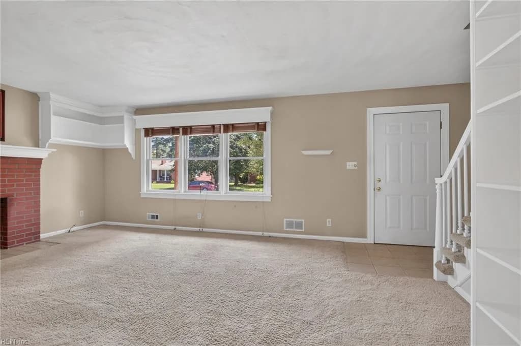 407 Tareyton Ln LN, PORTSMOUTH VA 23701 - Photo 5