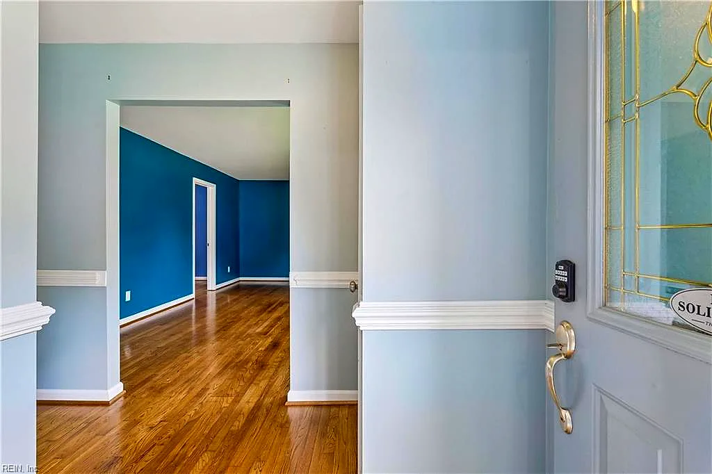 129 Fischer DR, NEWPORT NEWS VA 23602 - Photo 5