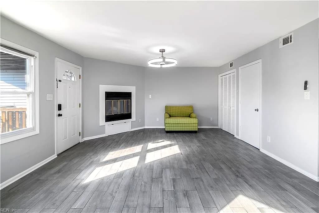 1326 W Ocean View AVE #F, NORFOLK VA 23503 - Photo 4
