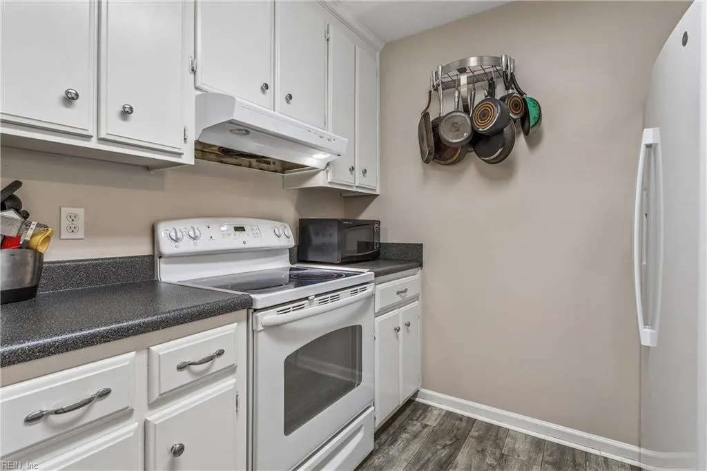 118 Cypress XING, YORKTOWN VA 23692 thumb 9