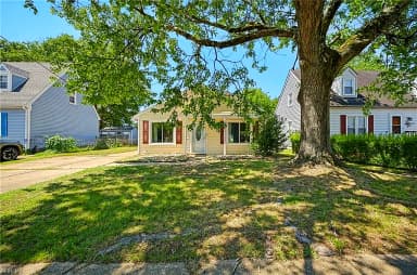 1817 Sparrow RD, CHESAPEAKE VA 23320 thumb 5