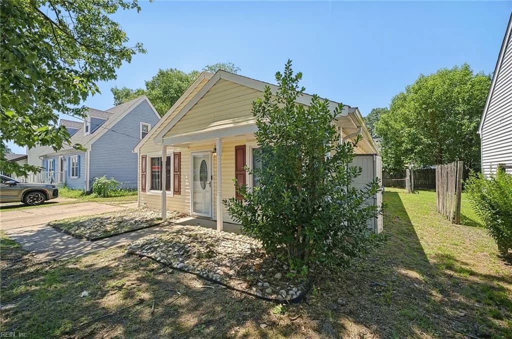 1817 Sparrow RD, CHESAPEAKE VA 23320 thumb 6