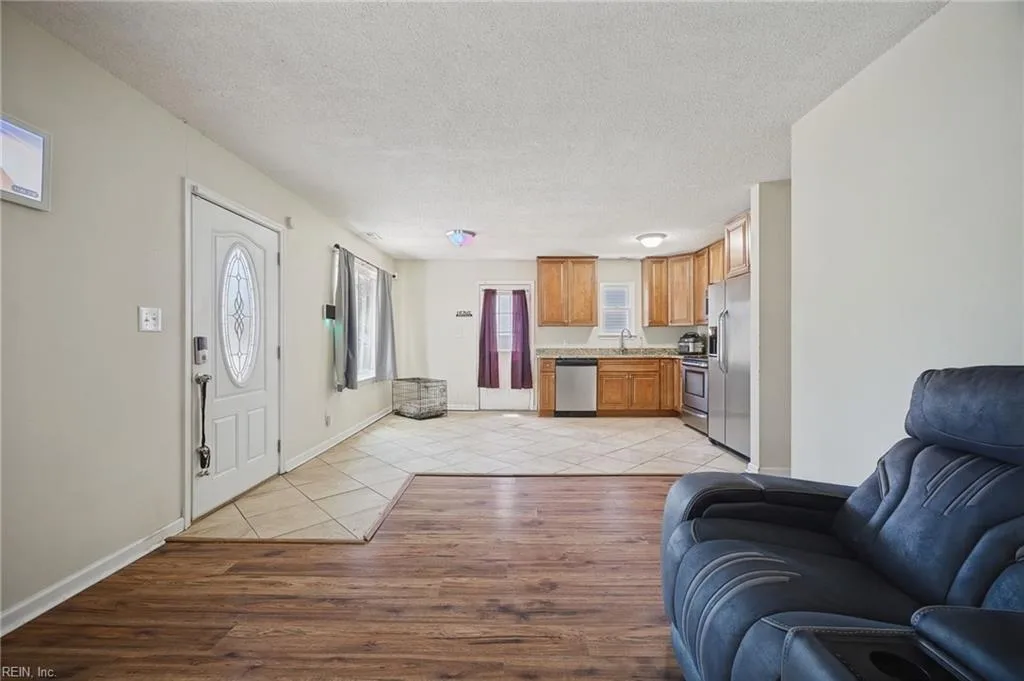 1817 Sparrow RD, CHESAPEAKE VA 23320 thumb 9