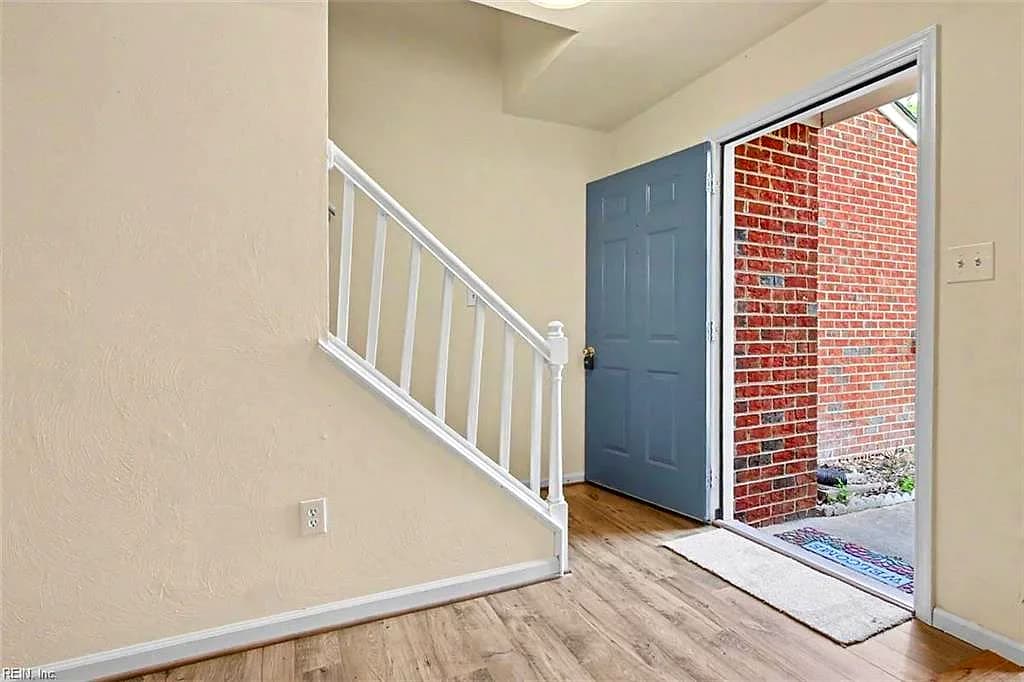 668 Hollomon DR, HAMPTON VA 23666 thumb 7