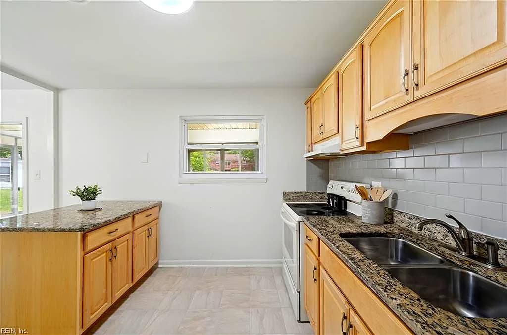 338 Helena DR, NEWPORTNEWS VA 23608 thumb 11