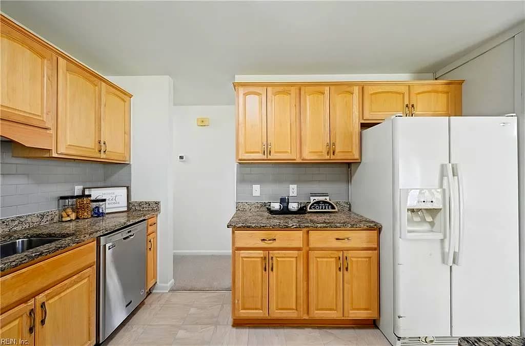338 Helena DR, NEWPORTNEWS VA 23608 thumb 10