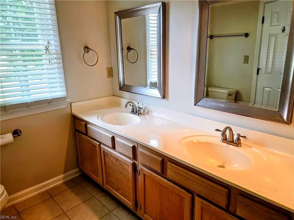 909 Willow PT, NEWPORT NEWS VA 23602 thumb 12