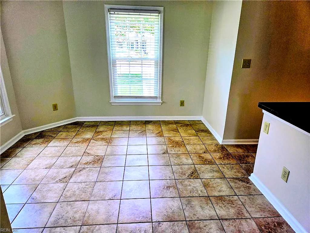 909 Willow PT, NEWPORT NEWS VA 23602 thumb 6